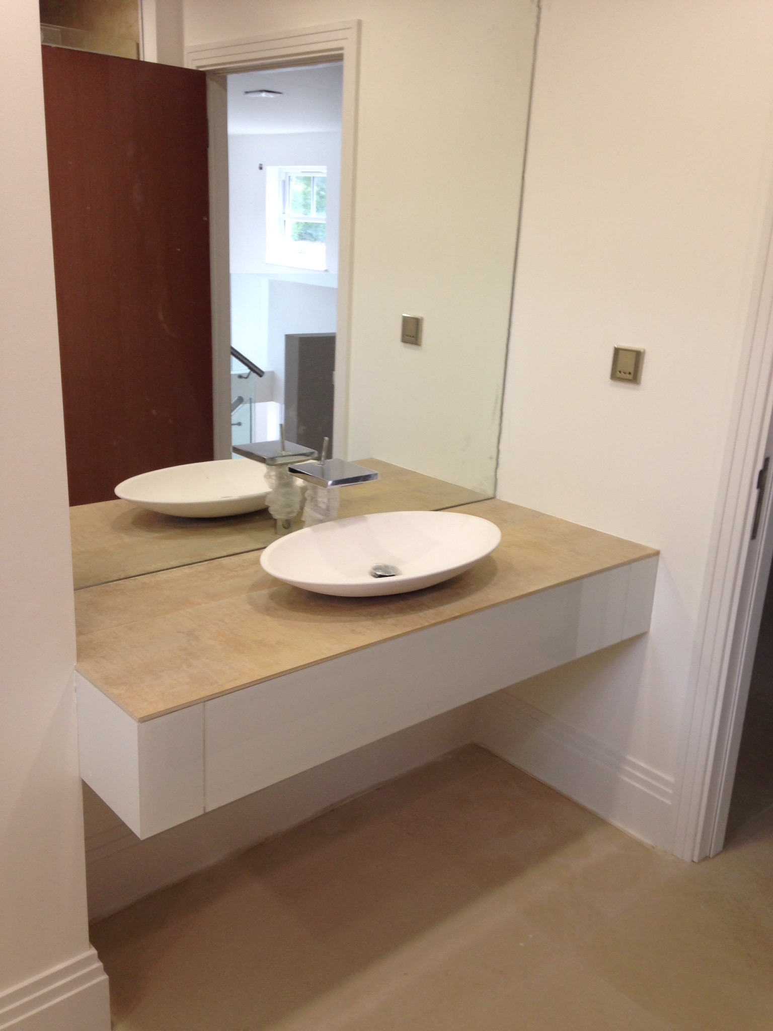 Floating double sink vanity unit